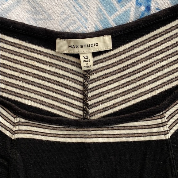 Max Studio Chevron Pocket Dress - Picture 3 of 6